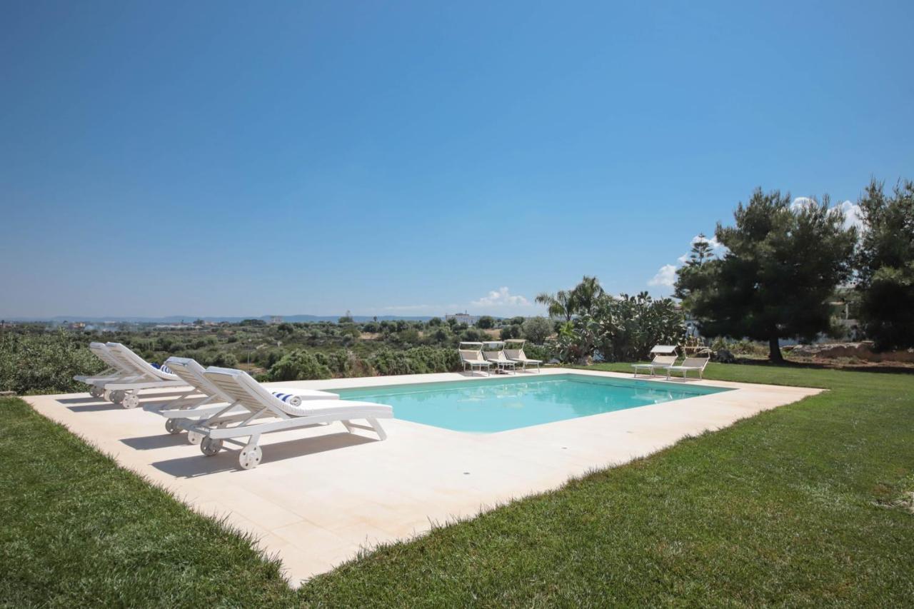 Villa Dyria Exclusive Swimming Pool 모노폴리 외부 사진