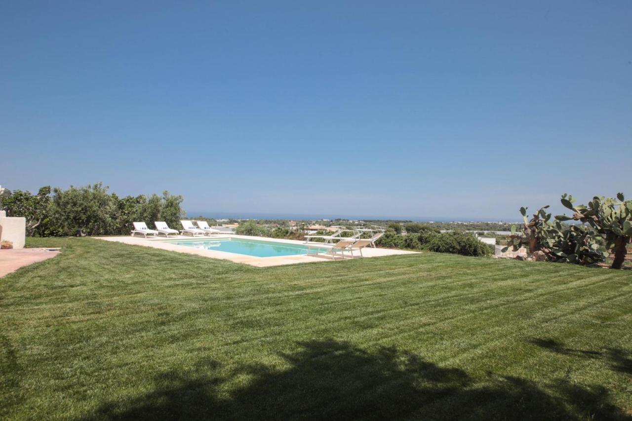 Villa Dyria Exclusive Swimming Pool 모노폴리 외부 사진